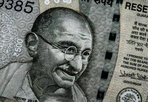 루피화 가치 하락