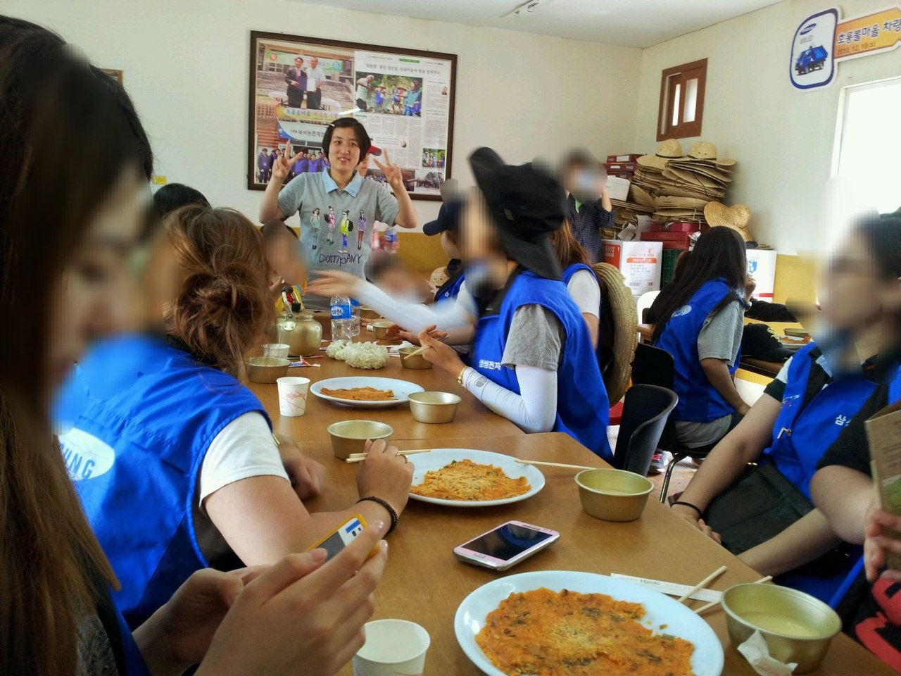 [클린룸 안의 사람들: 오퍼레이터 유하나 이야기]① 오빠부대에서 문제사원, 다시 삼성 관리자로