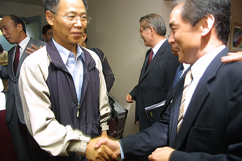 NEIS 타결, 정보인권 지킨 전교조 값진 승리