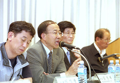 사회공헌기금 독/약 논쟁