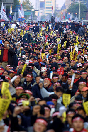 노동자 59.7%, 자본주의 가장 우월한 체제 아니야
