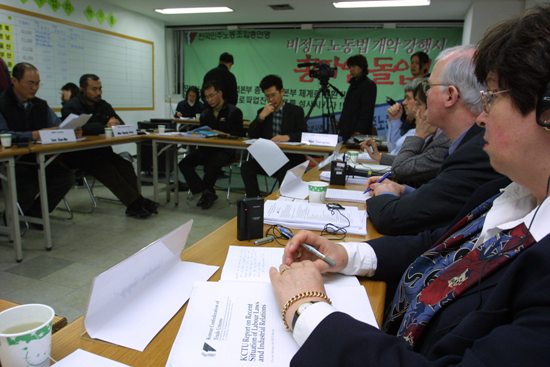 OECD, “민주노총은 노사정위 복귀할 의향있나?”