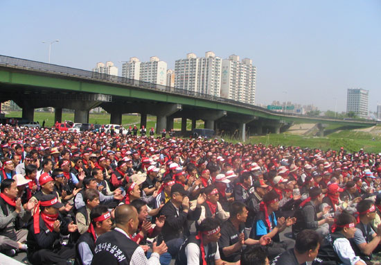 “해결된 게 하나도 없는데 그만 둘 수 없다”