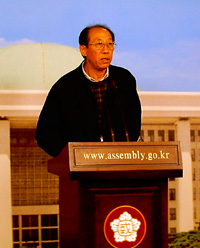 [2005년 하반기 비정규법 총파업투쟁] 단병호, “한국노총안 동의 안돼”
