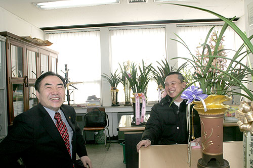 이상수 노동부 장관, 민주노총 신임 지도부 만나