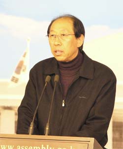 노동부, ‘비정규법안 효과없다’ 보고서 통과시점까지 은폐