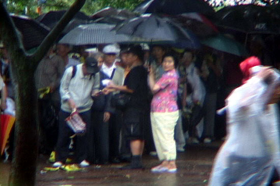 [뉴스] [걱정미디어] 한미FTA 찬성 집회 참가자에 현금 살포 현장 포착