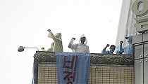 줄넘기 하러 동아일보 점거한 노동자들