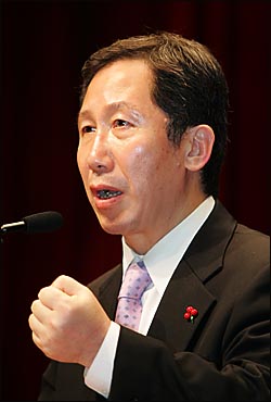 [정세와노동] 열린우리당 김근태 의장의 ‘사회적 대타협’