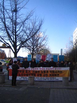 노인수발보험, 개인부담 가중에 비정규직 양산까지