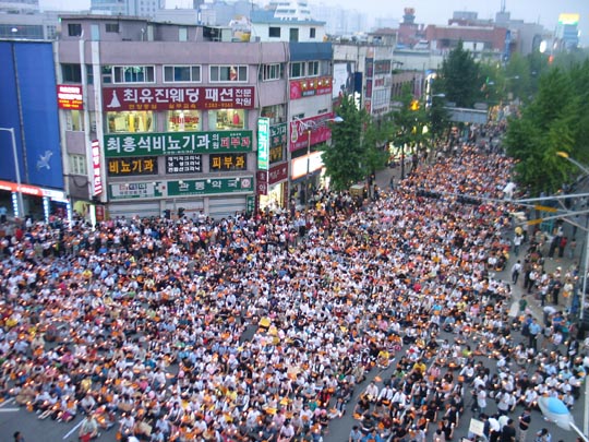 [미친소가 몰려온다] [전북] 관통로 꽉 메운 재협상 외침, 촛불 민주주의