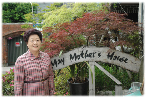 [평화누리통일누리] 군부독재를 넘어선 어머니의 분노와 용기