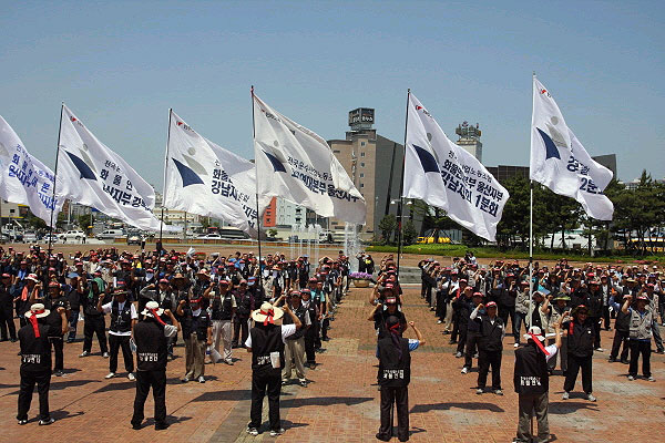화물연대 울산 파업출정식, \”투쟁동력 최상! 자신있다\”