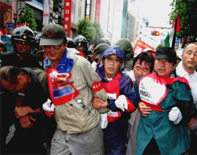 일본 도로치바, G8정상회담 분쇄 투쟁