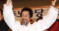 강기갑 의원, 민주노동당 대표로 선출