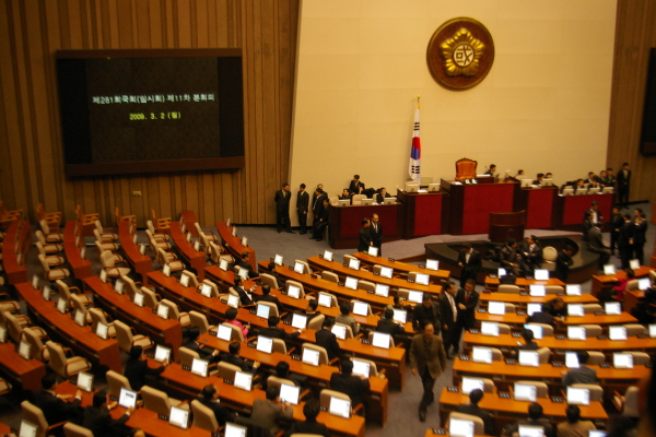 언론법 “100일 논의뒤 표결” 합의
