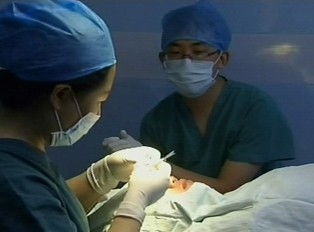 성형이 대수냐?…..