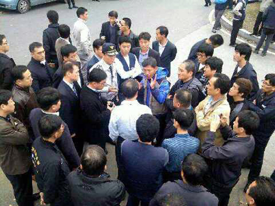 강제단속 없다던 출입국 관리소, 또 이주노동자 강제단속