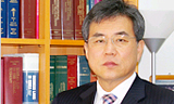 이상돈, 생방송 토론 중 무선마이크 빼고 퇴장