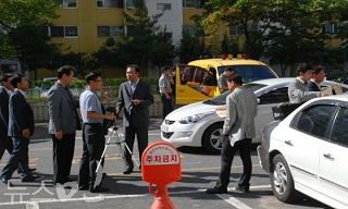 국정원, 평통사 대구 대표 자택 압수수색