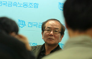 홍세화, 진보신당 상임대표직 사퇴