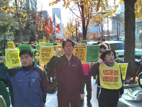 민주노총, 최저임금법 개정안 국회통과 촉구