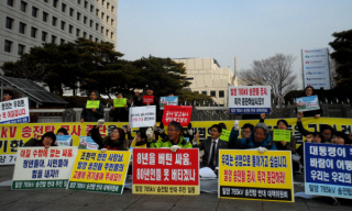 밀양 송전탑 공사재개에 주민 무기한 단식농성