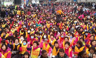 ‘성평등’ 문제, 노조 관심 밖…“사회적 편견에 젖어”