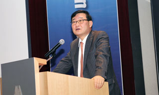 ‘노조파괴’후 ‘공정기업’한다던 회장님, ‘빚 떠넘기기’?