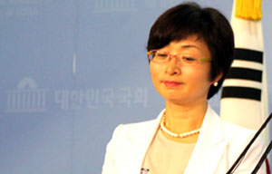 “쌍용차, 국정조사 막기 위한 일부 복직 제스처”