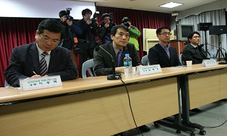 삼성 불산 누출사고, 부적절한 대응에 성난 주민들