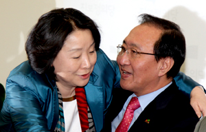 “대법원도 보도자료 인터넷에 올리면서 국회의원은 안된다?”