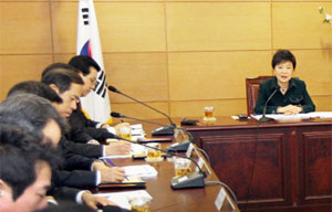 김종훈, 테마주 의혹에 09년 CIA 자문도