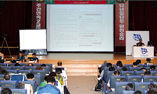 현대차 휴일특근 재개 불투명…노노갈등 번져