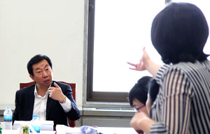 여당 발의한 정리해고요건 강화법 통과시켜준대도 후순위로