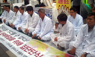 다가오는 추석, 대한문 쌍용차 분향소에서는…