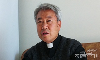 박창신 신부 “민주주의 회복 위해 ‘종북몰이’ 멈춰야”