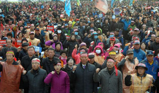 전국 1만 2천 농민 서울상경…전국농민대회 개최