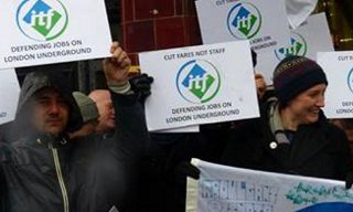 영국 런던 지하철 파업, 1라운드 승…긴축조치 일제 중단