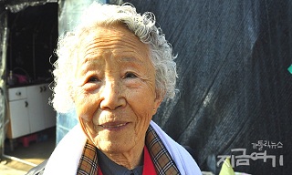 “교황님이 밀양을 위해 기도는 해주시겠지?”