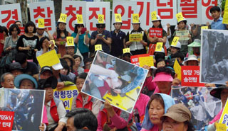 “밀양 송전탑 시급하다더니…전기 남아 여름 절전 정책 폐지“