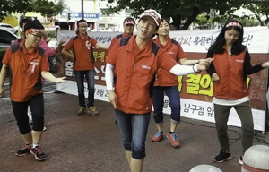 아줌마 먹여살리는 마트? 마트 먹여살리는 아줌마!