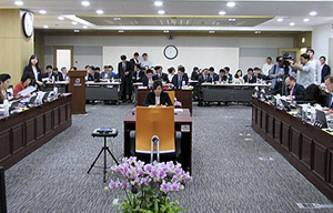여야 모두 간접고용·산업재해 제기해도 대답할 기업인 없어