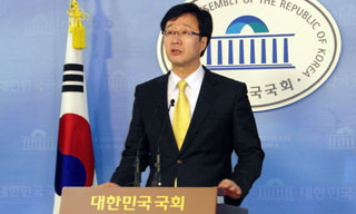 “통합진보당 해산 후, 정의당이 진보정치 새 모습 보여야”