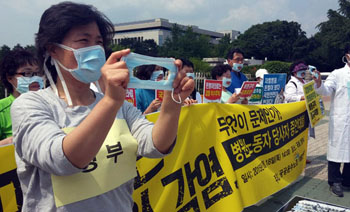메르스가 집어삼킨 병원, 그 속에 방치된 노동자들