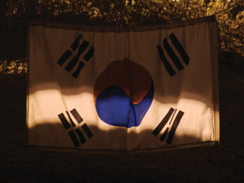 평화와 복지를 위한 핵무장?