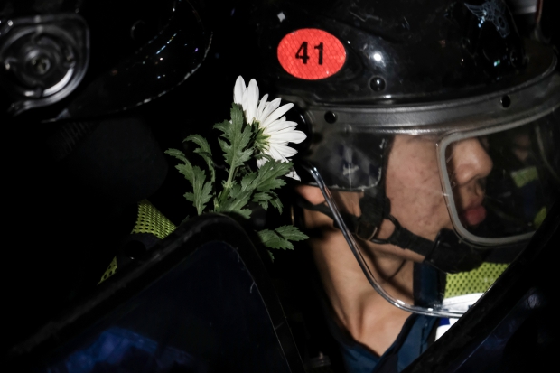 백남기 추모 범국민대회, 3만 명 집결…경찰과 충돌