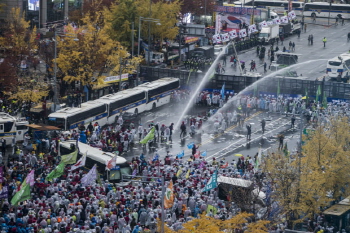 한상균 징역 3년 확정…“책임 사라진 차벽과 물대포 진압”