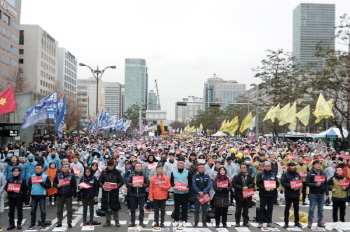 민주노총 16만 노동자 총파업…“탄력근로제 확대 중단”