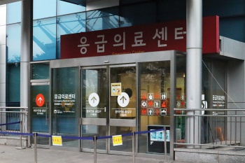 좌충우돌 우당탕탕 눈물찔끔 8인의 종합병원 노동생활